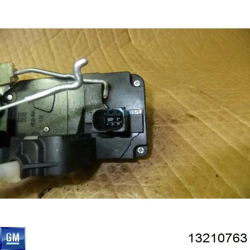 Compre 13210763 General Motors Fecho da porta traseira direita