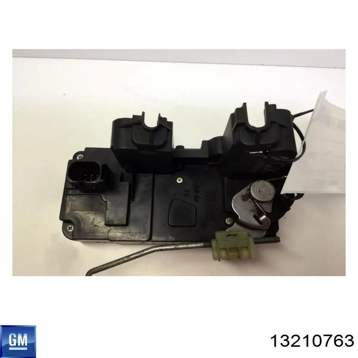 Fecho da porta traseira direita General Motors 13210763