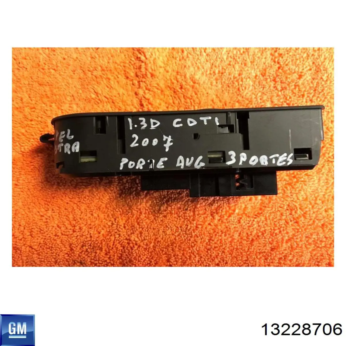 Unidade de botões dianteira esquerda de controlo de elevador de vidro General Motors 13228706 preço, a partir de 53,33 USD