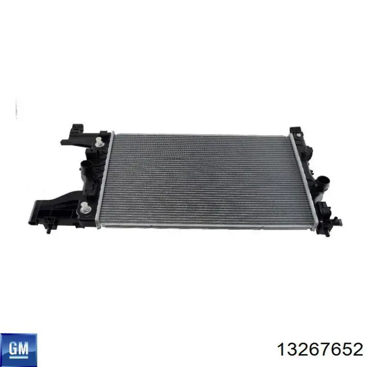Radiador de esfriamento de motor General Motors 13267652
