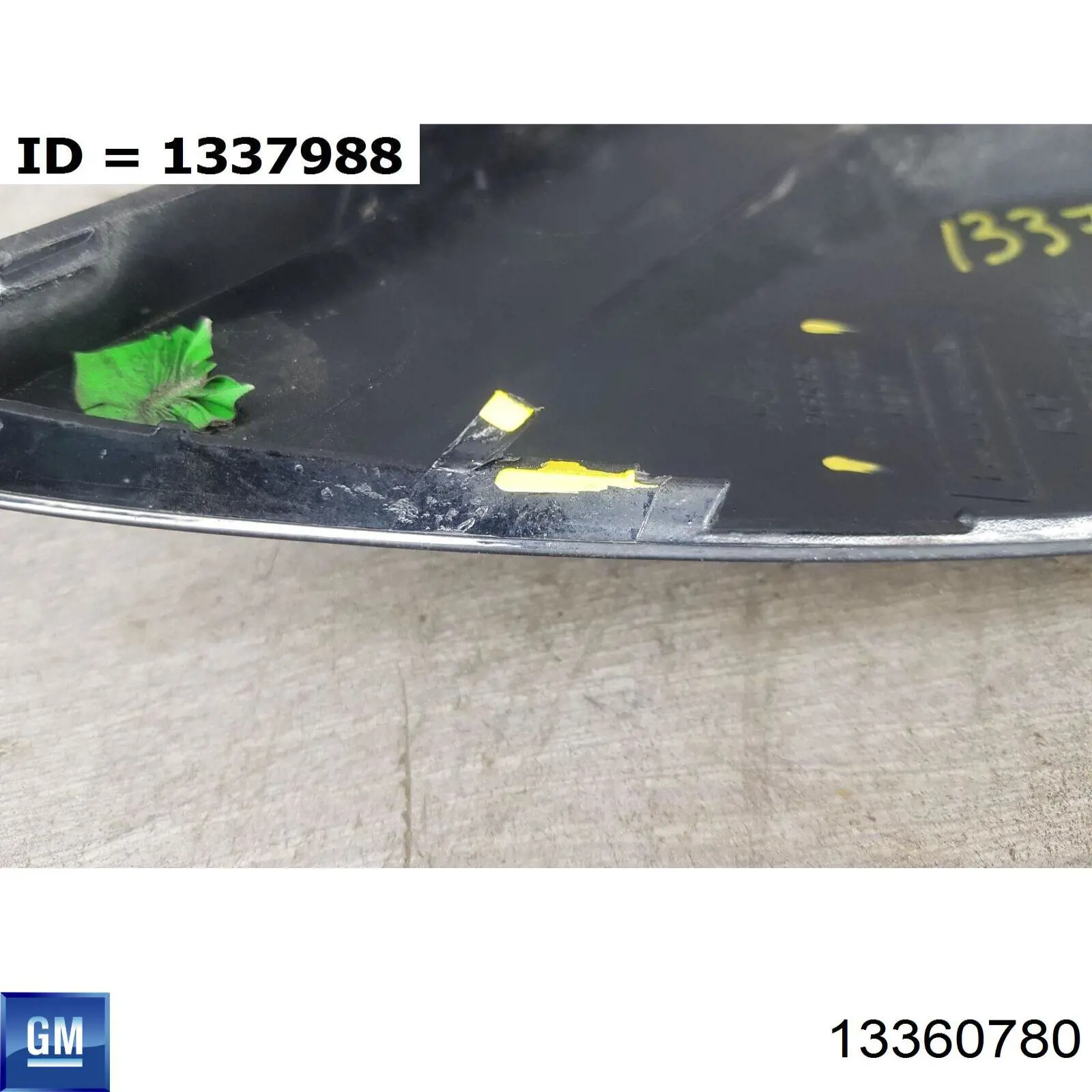 Compre 13360780 General Motors Grelha direita do pára-choque dianteiro