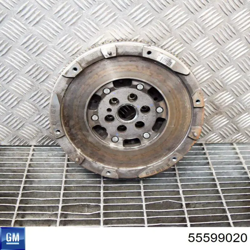 Volante de motor General Motors 55599020
