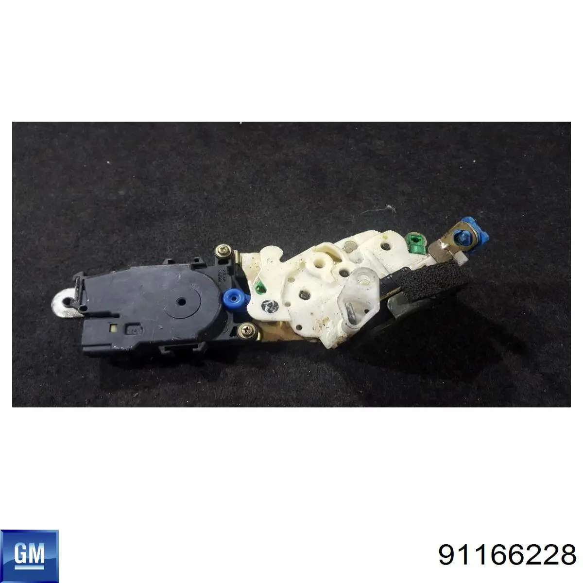  Fecho da porta dianteira esquerda Opel Vivaro A сaixa (F7) (2001 - 2014) A
