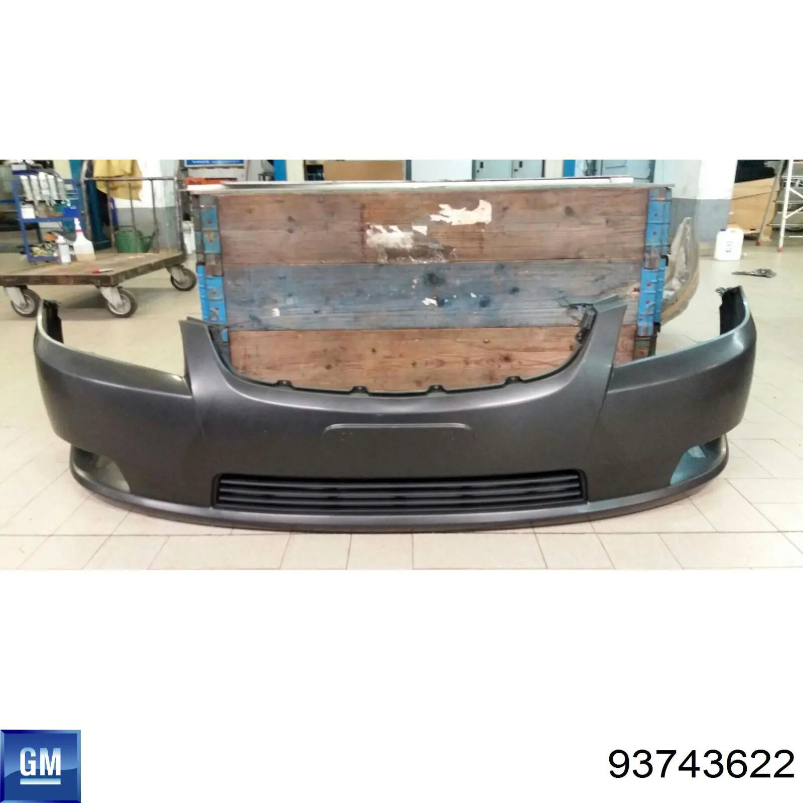 Pára-choque dianteiro General Motors 93744489 preço, a partir de 347,08 USD
