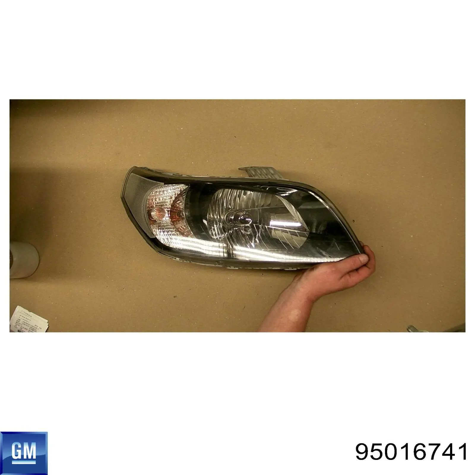 Compre 96995728 General Motors Luz direita