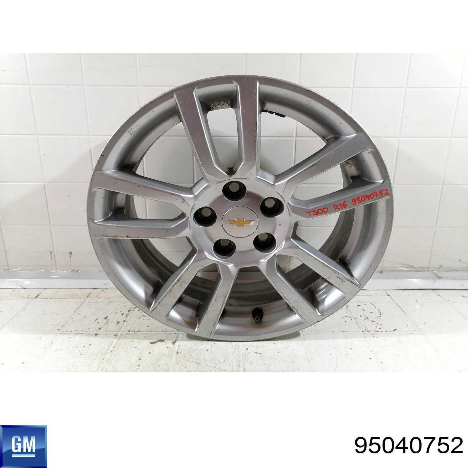 Discos de roda de aleação ligeira (de aleação ligeira, de titânio) General Motors 95040752 preço, a partir de 132,80 USD