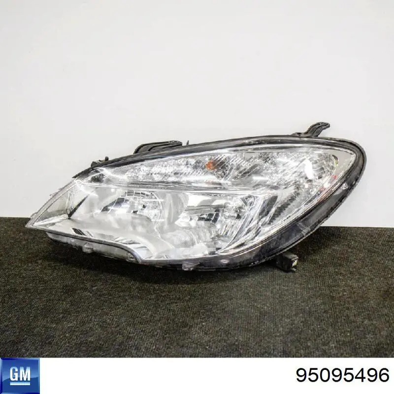 Luz esquerda 95095496 General Motors