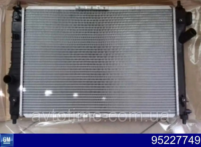 95227749 General Motors Radiador de esfriamento de motor