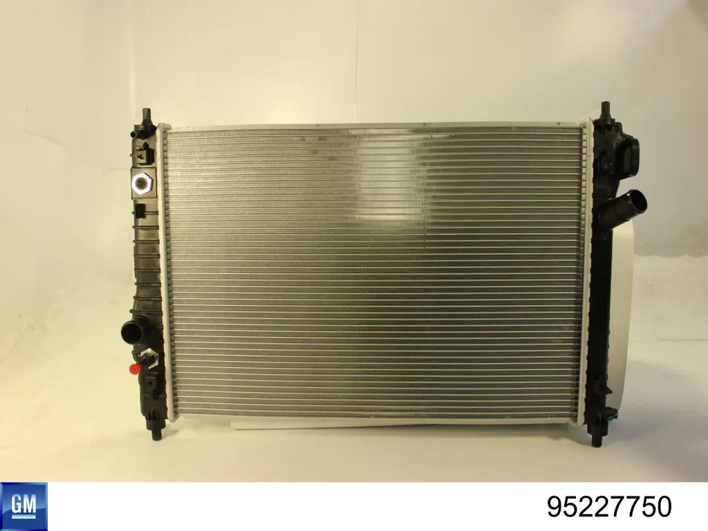 95227750 General Motors Radiador de esfriamento de motor
