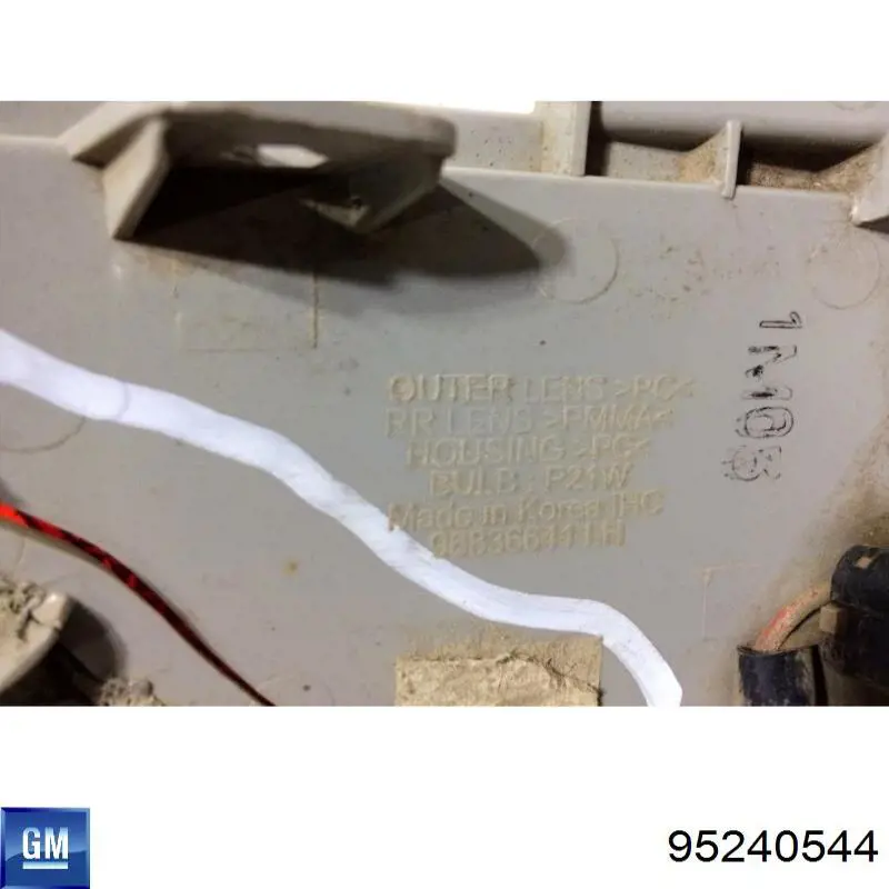 95240544 General Motors Lanterna de nevoeiro traseira esquerda