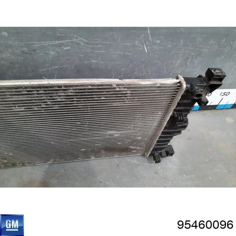Compre 95460096 General Motors Radiador de esfriamento de motor
