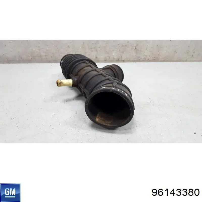 Cano derivado de ar, saída de filtro de ar 96143380 General Motors
