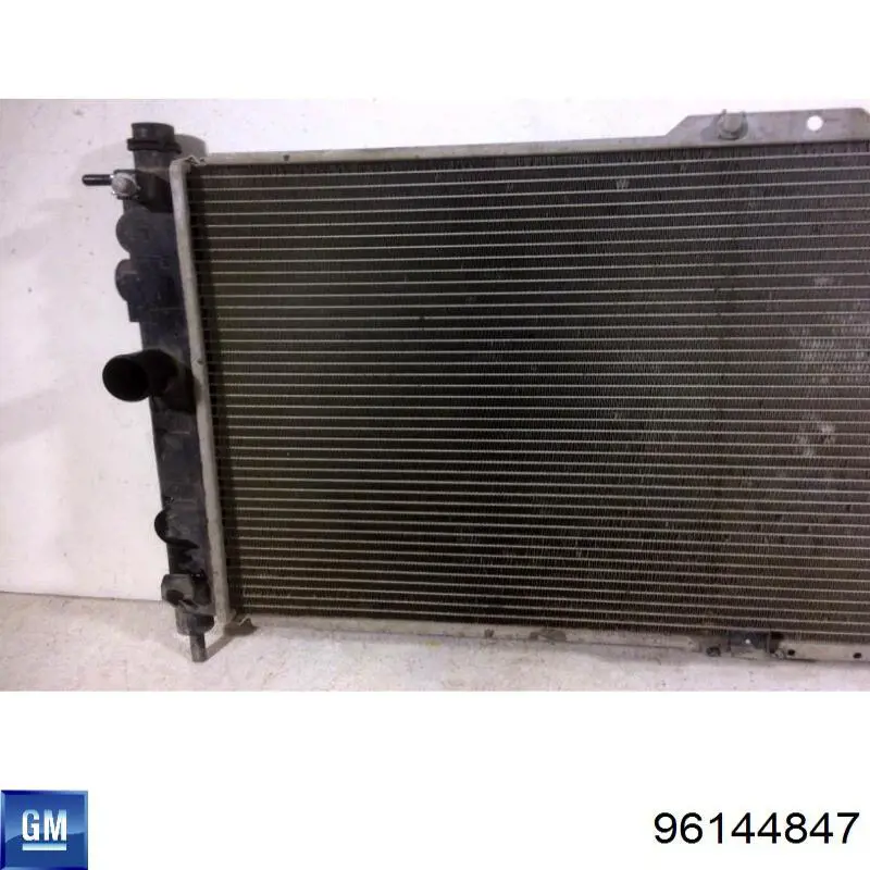96144847 General Motors Radiador de esfriamento de motor