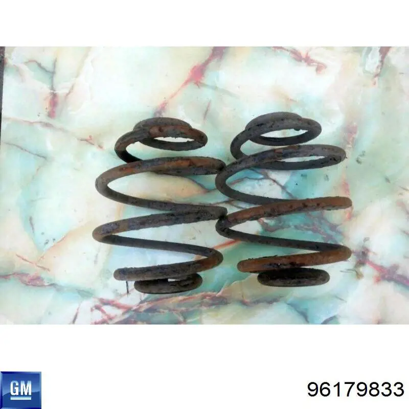 Mola traseira 96179833 General Motors