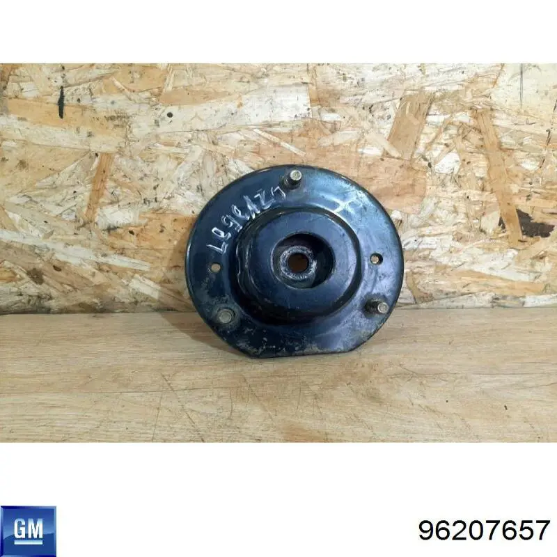 Suporte de amortecedor dianteiro General Motors 96207657 preço, a partir de 37,57 USD