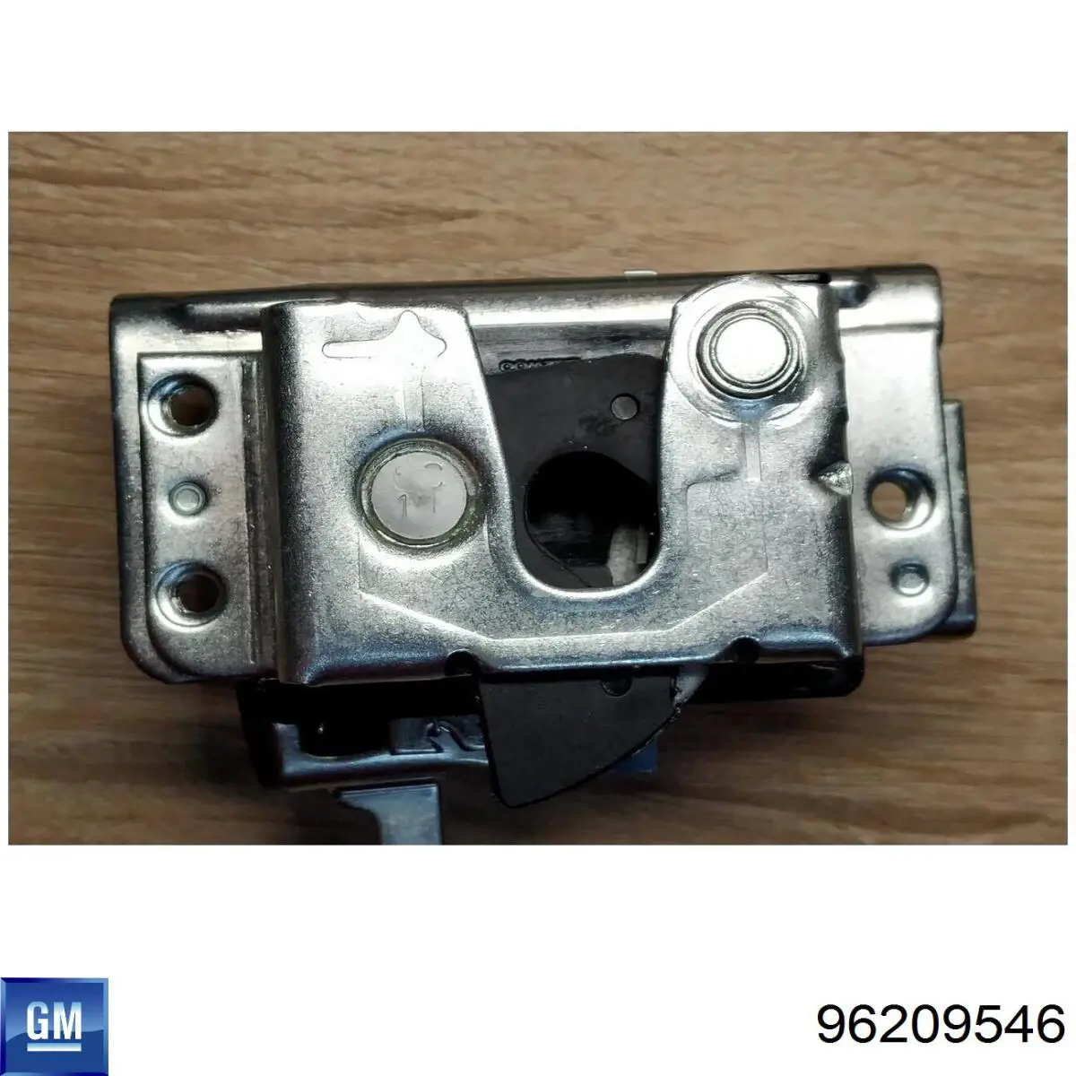 Fecho da porta dianteira esquerda General Motors 96209546