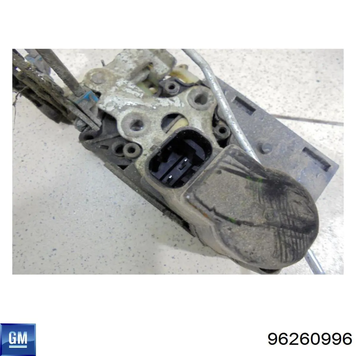 Fecho da porta traseira direita General Motors 96260996 preço, a partir de 45,67 USD
