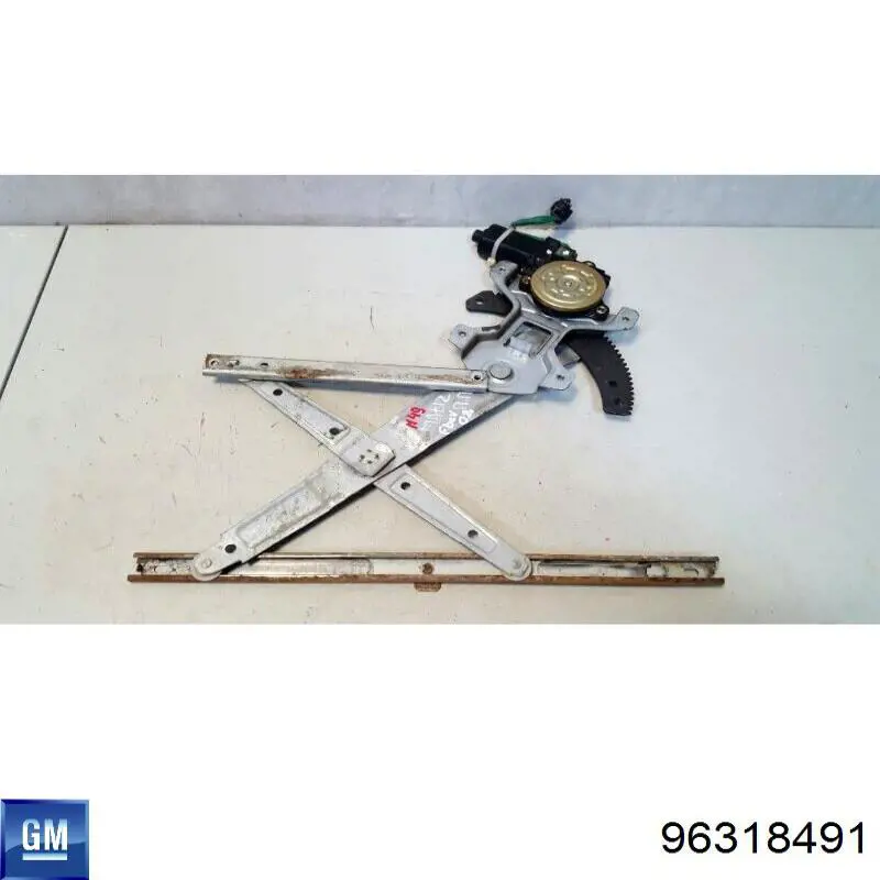 Motor de acionamento de vidro da porta dianteira direita General Motors 96318491 preço, a partir de 62,59 USD
