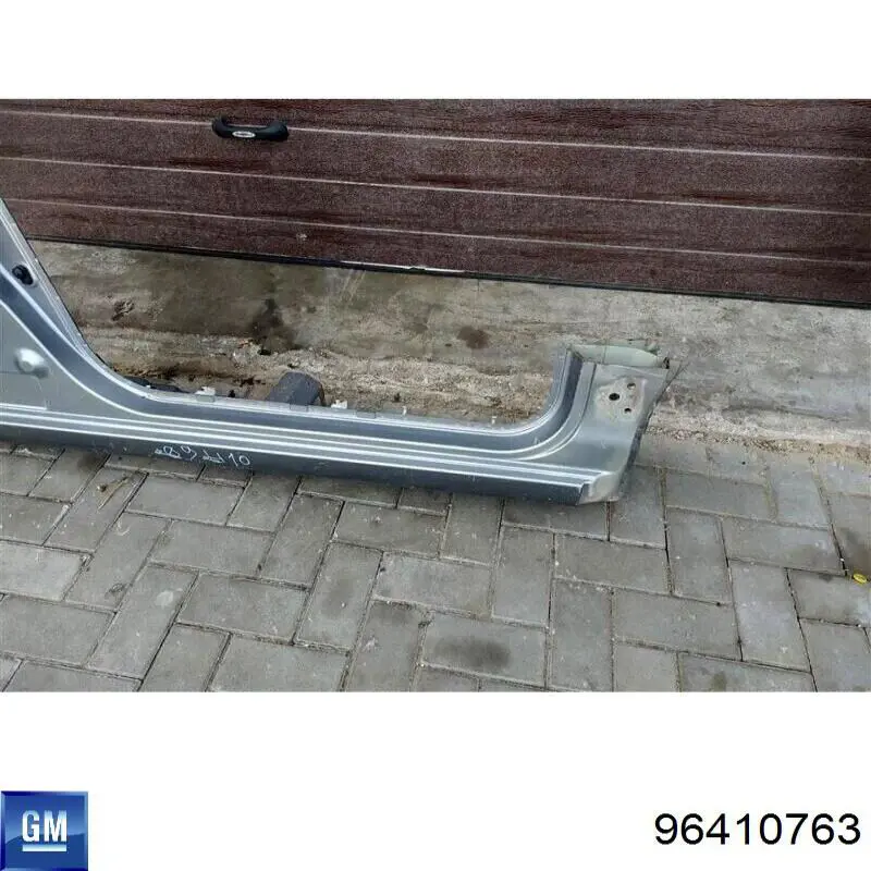 Acesso externo direito Chevrolet Aveo I T200