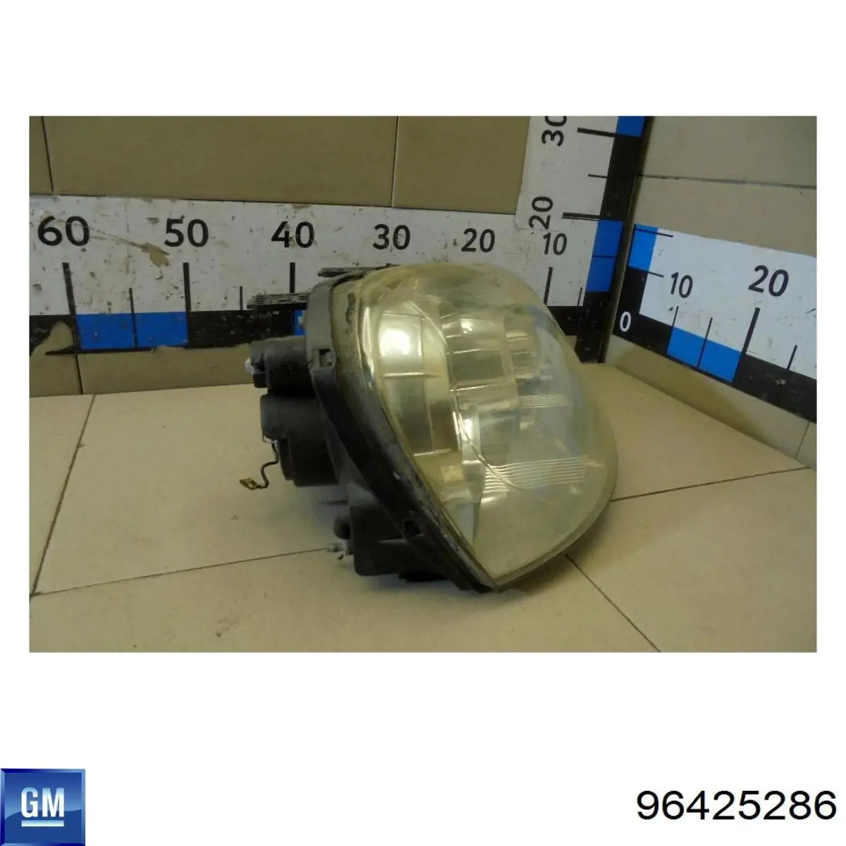 96425286 General Motors Luz direita