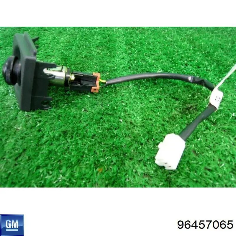 Acendedor de cigarros General Motors 96457065 preço, a partir de 25,82 USD