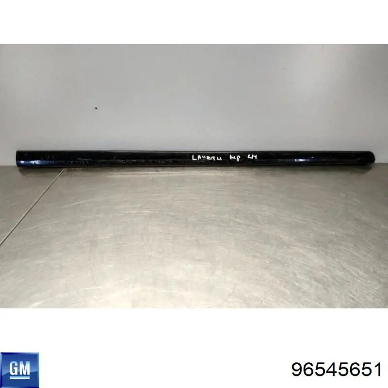 96545651 General Motors Moldura da porta dianteira esquerda