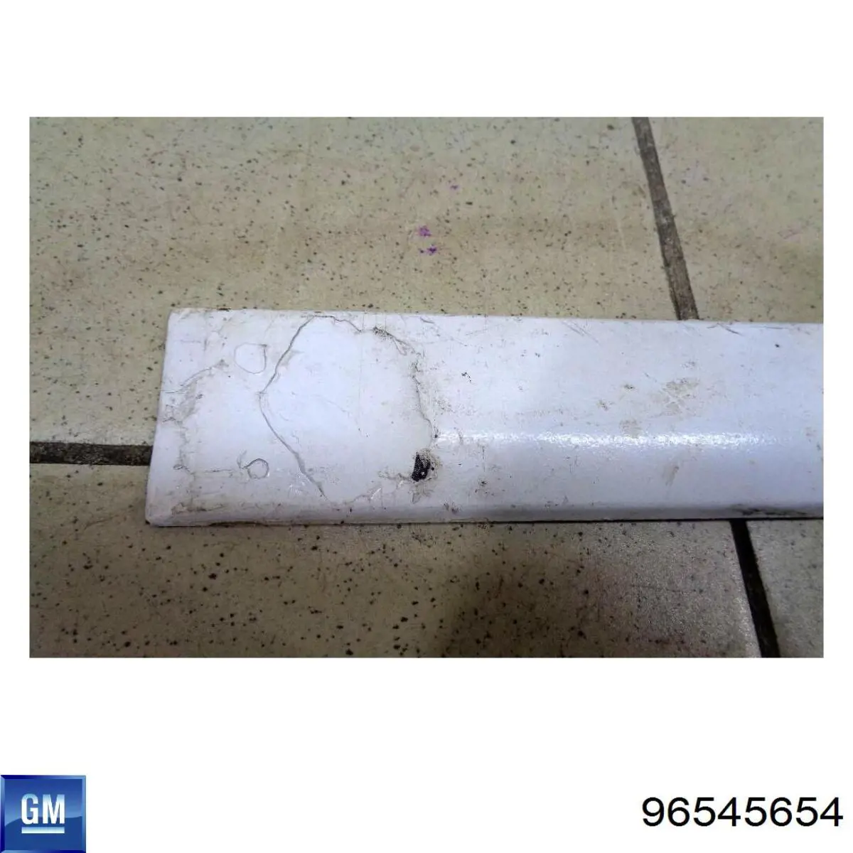 Moldura da porta traseira direita General Motors 96545654 preço, a partir de 32,47 USD