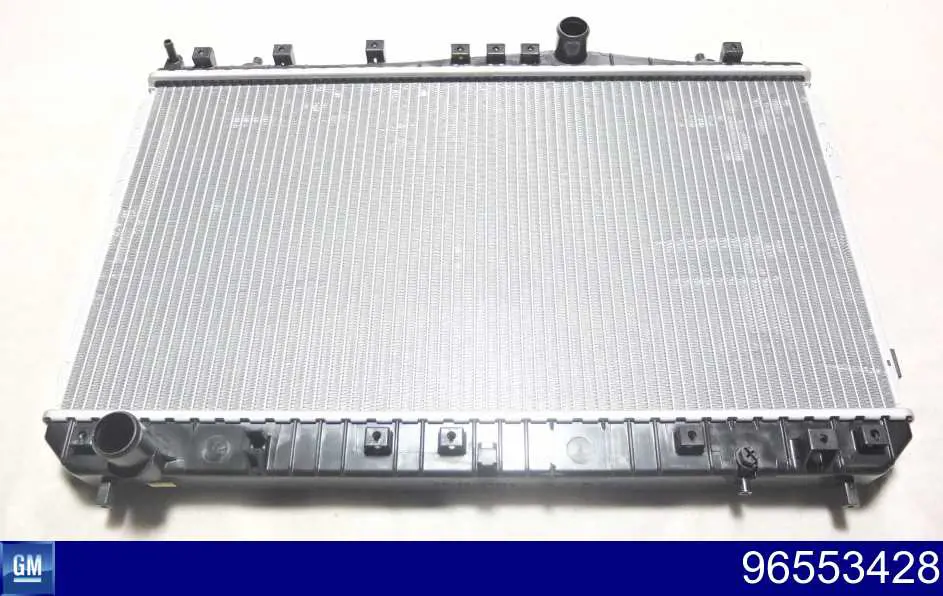 96553428 General Motors Radiador de esfriamento de motor