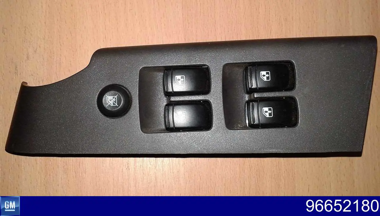 Unidade de botões dianteira esquerda de controlo de elevador de vidro General Motors 96652180 preço, a partir de 30,16 USD