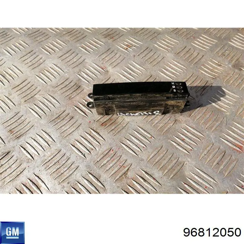 96812050 General Motors Relógio do salão