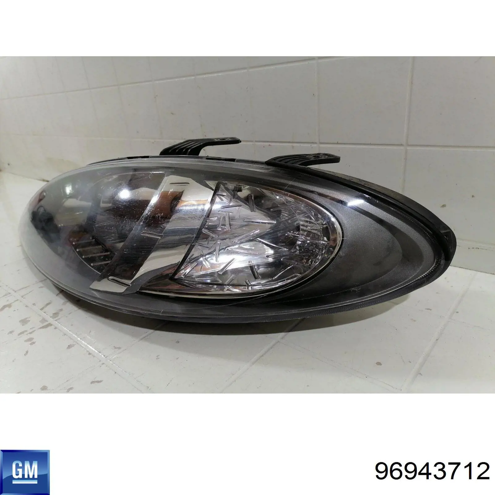 96943712 General Motors Luz esquerda
