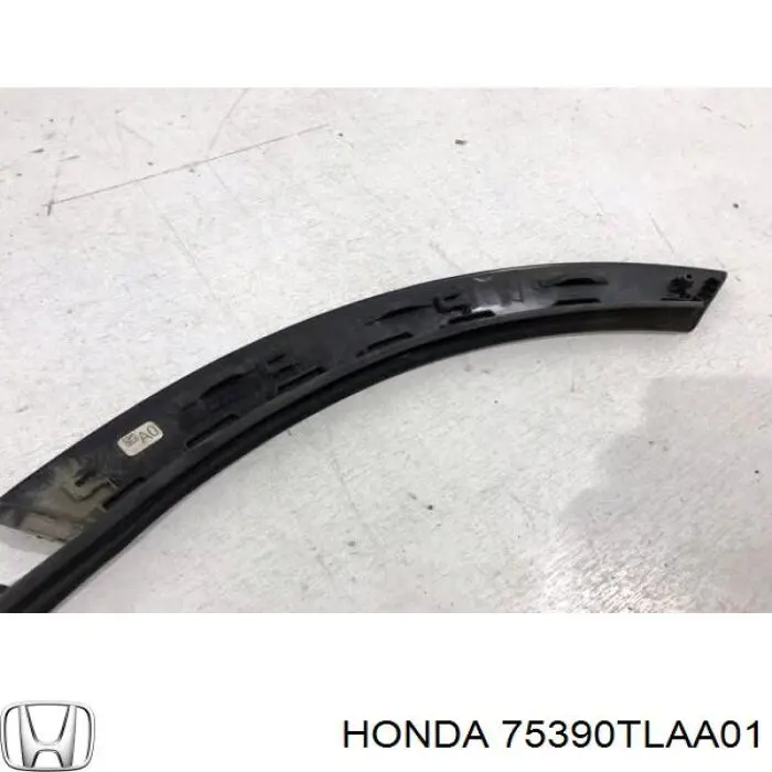 75390TLAA01 Honda Placa sobreposta da porta traseira direita