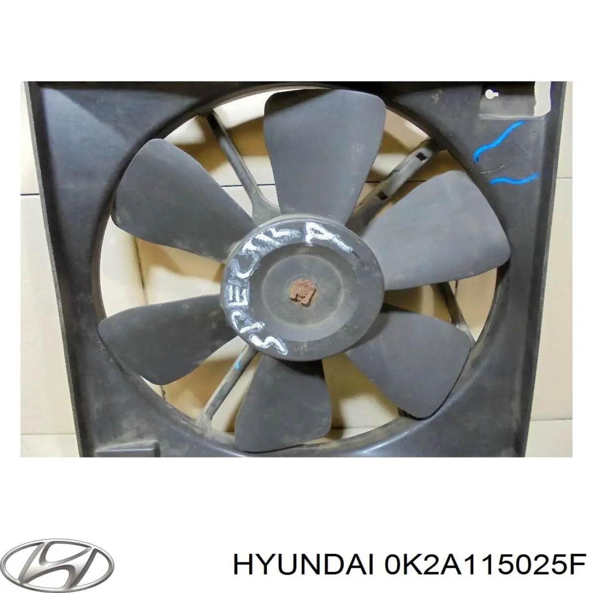 0K2A115025F Hyundai/Kia Difusor do radiador de esfriamento, montado com motor e roda de aletas
