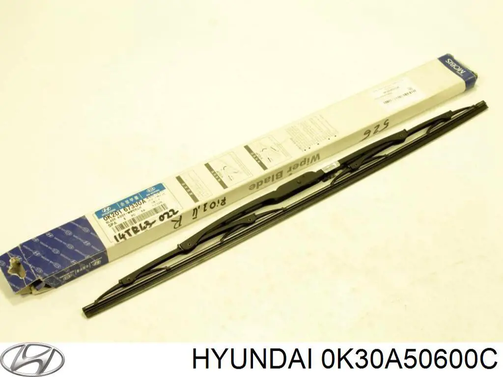 0K30A50600D Hyundai/Kia Moldura de pára-brisas