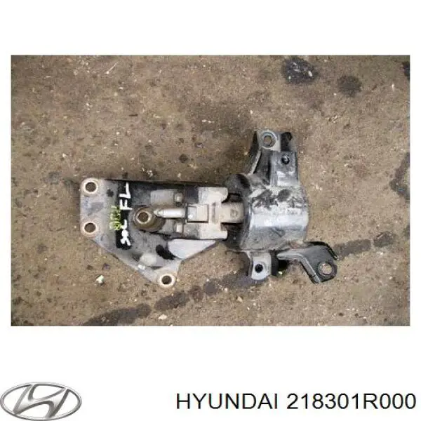 CZKK9 CTR Coxim (suporte) esquerdo de motor