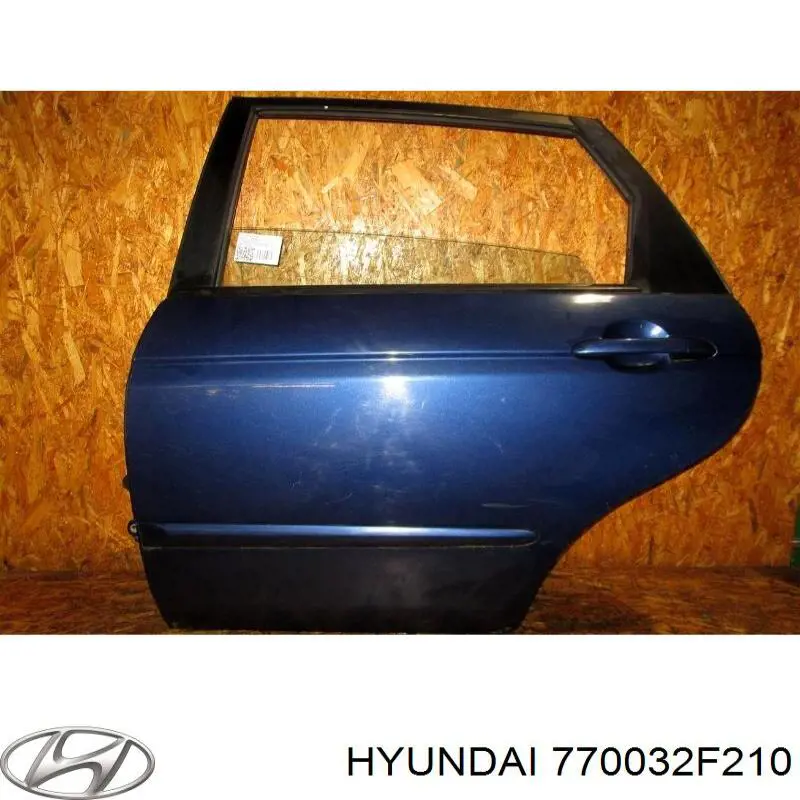 770032F210 Hyundai/Kia Porta traseira esquerda