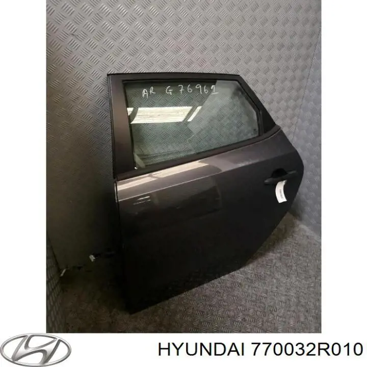 770032R010 Hyundai/Kia Porta traseira esquerda