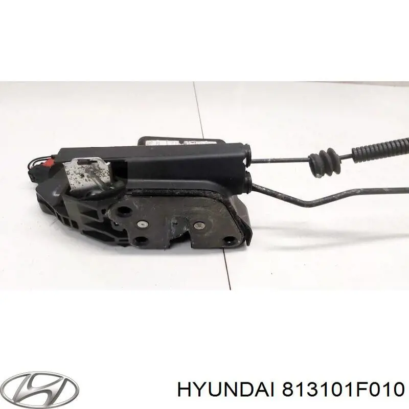813101F010 Hyundai/Kia Fecho da porta dianteira esquerda
