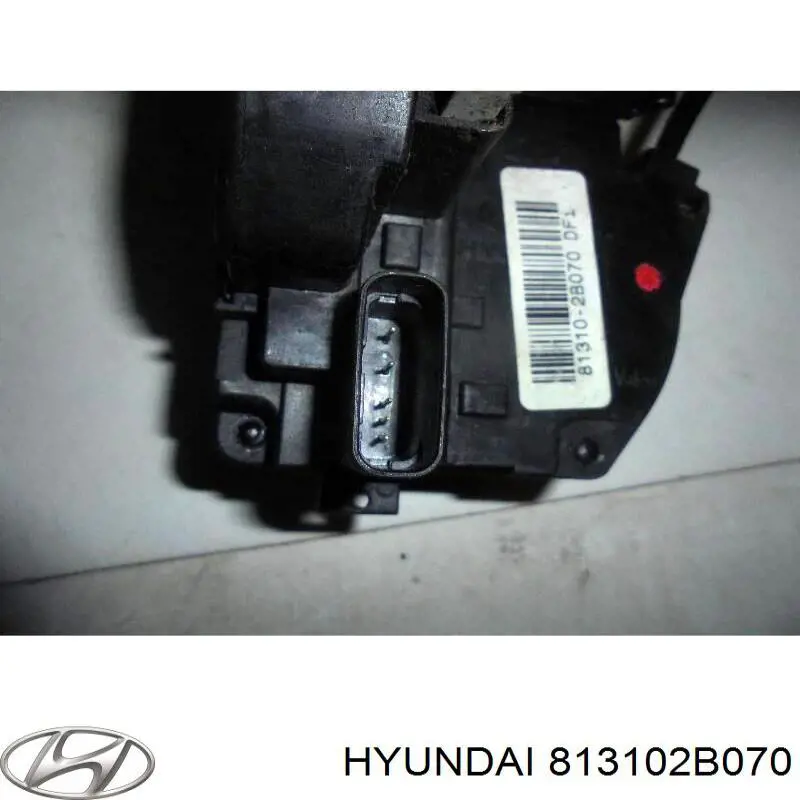 813102B070 Hyundai/Kia Fecho da porta dianteira esquerda
