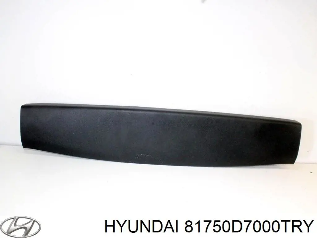81750D7000TRY Hyundai/Kia Revestimento (cobrimento) de tampa de porta-malas (de 3ª/5ª porta traseira)