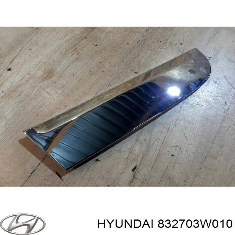 832703W010 Hyundai/Kia Molduras de portas, kit