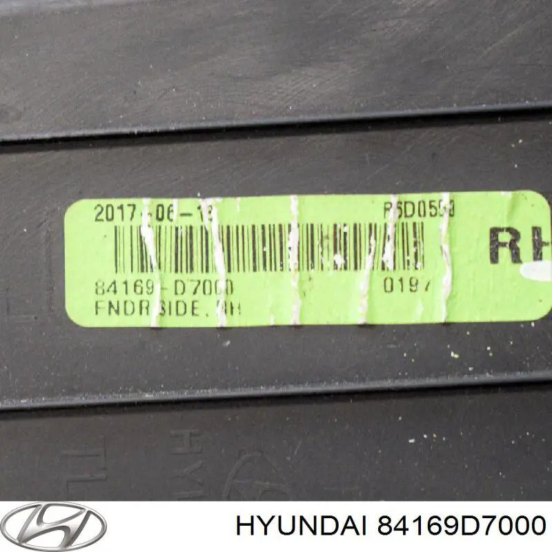 84169D7000 Hyundai/Kia Compactador do pára-lama