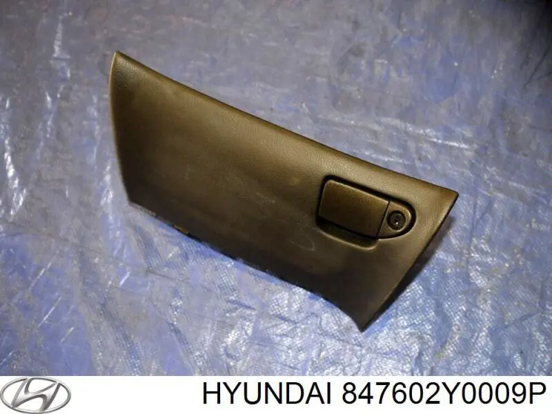 847602Y0009P Hyundai/Kia Painel dianteiro de salão "painel de instrumentos", parte inferior
