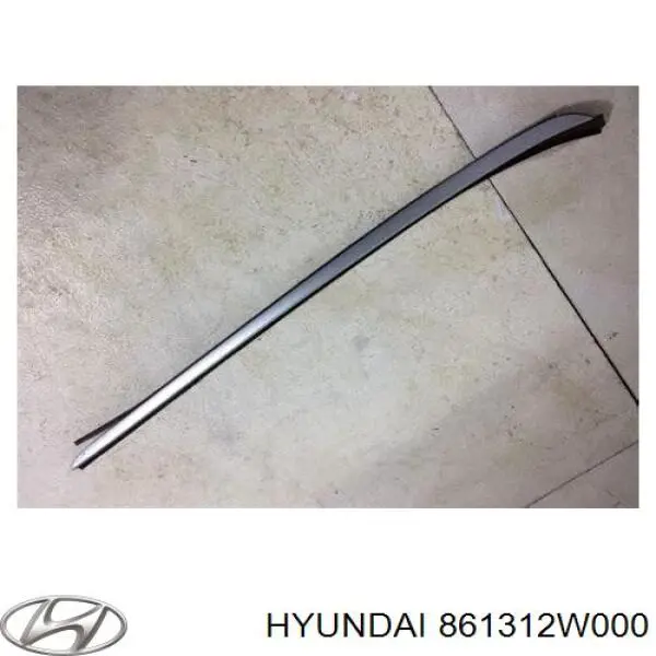 861312W000 Hyundai/Kia Moldura esquerda de pára-brisas