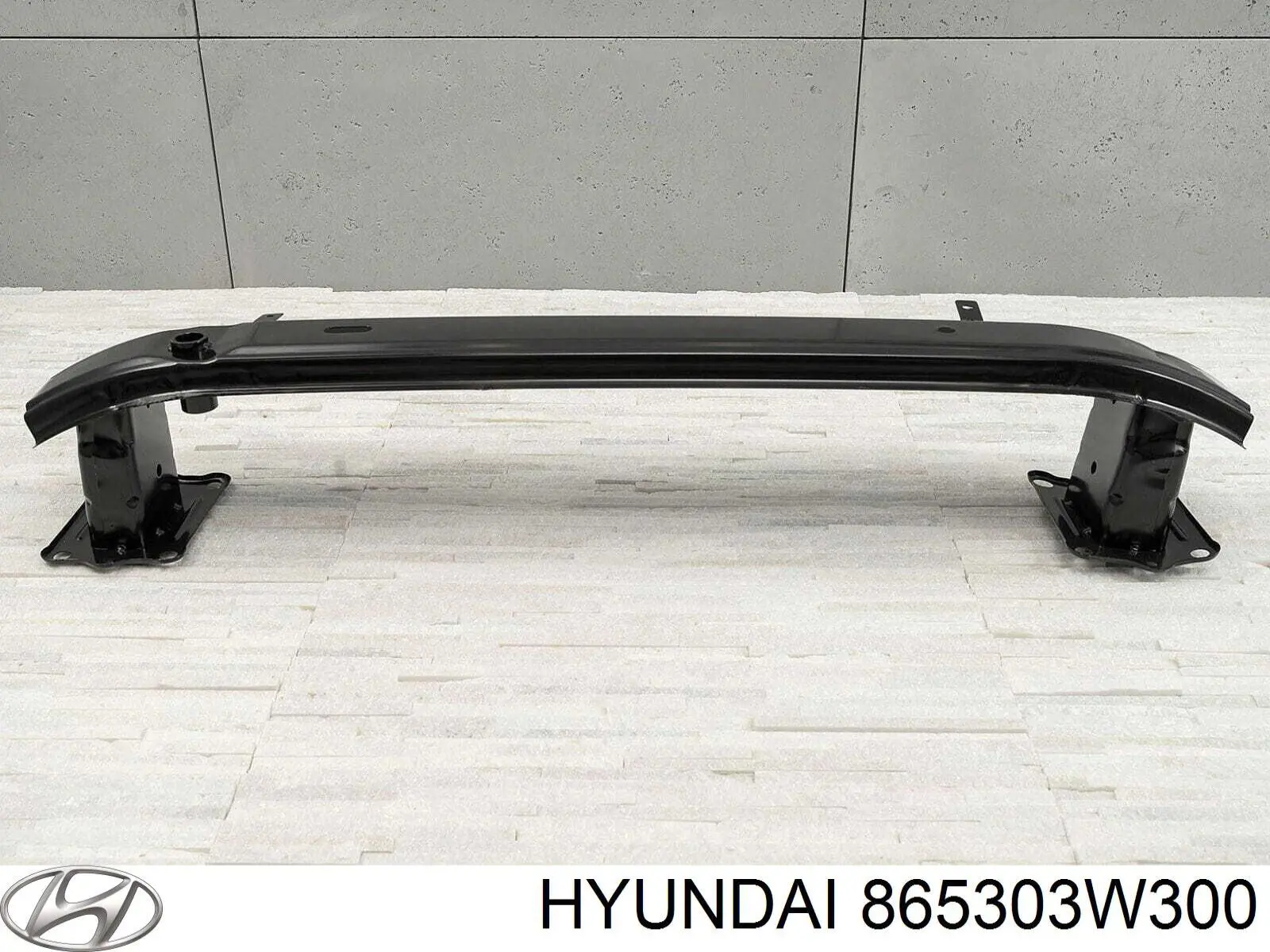 865303W300 Hyundai/Kia Reforçador do pára-choque dianteiro