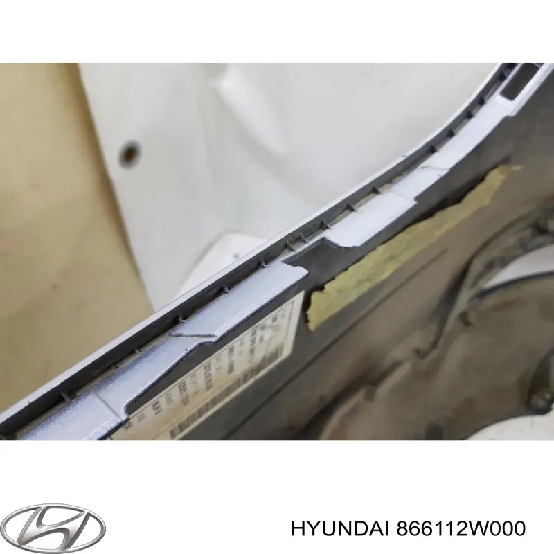 866112W000 Hyundai/Kia Pára-choque traseiro, parte superior