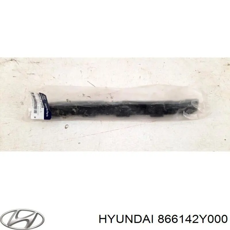 866142Y000 Hyundai/Kia Consola direita do pára-choque traseiro