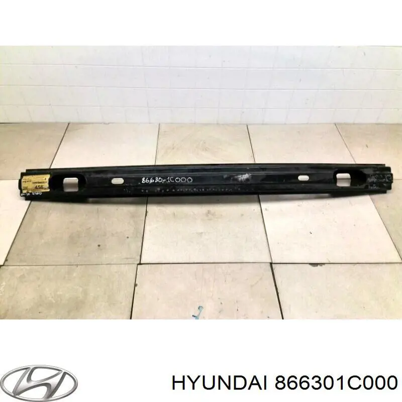 866301C000 Hyundai/Kia Reforçador do pára-choque traseiro