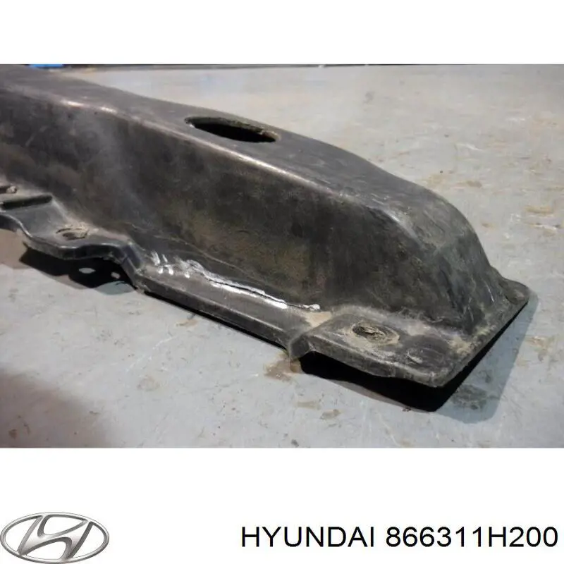 866311H200 Hyundai/Kia Reforçador do pára-choque traseiro