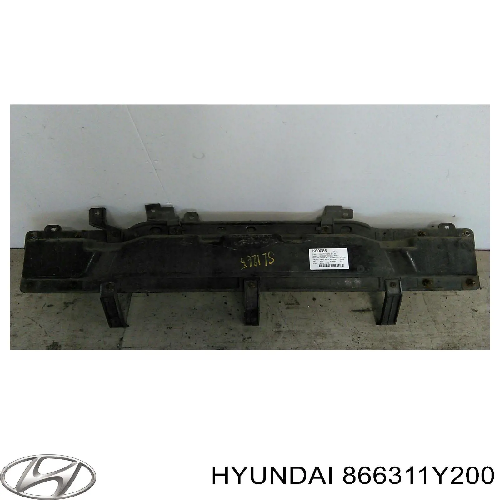 866311Y200 Hyundai/Kia Reforçador do pára-choque traseiro